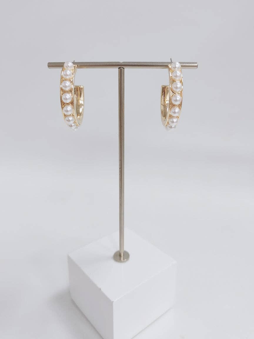 Gold Hoop with Pearl