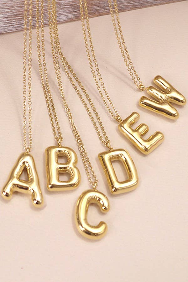 INITIAL NECKLACE
