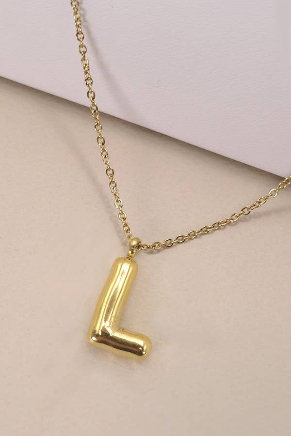 INITIAL NECKLACE