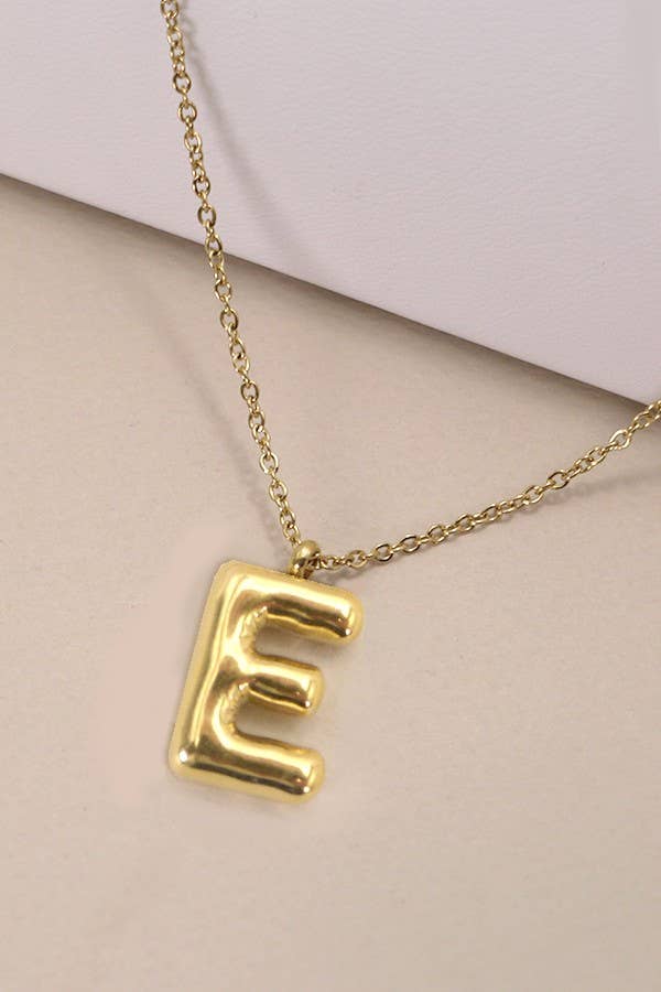 INITIAL NECKLACE