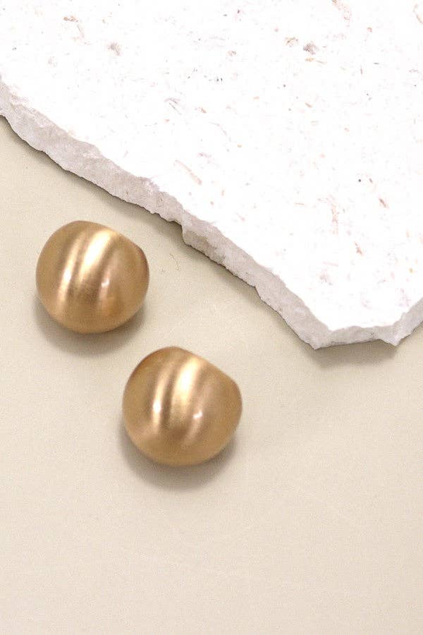 ROUND PUFFED HUGGIE HOOP
