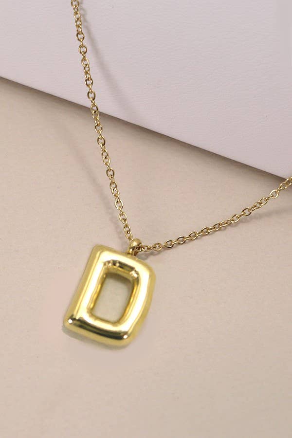 INITIAL NECKLACE