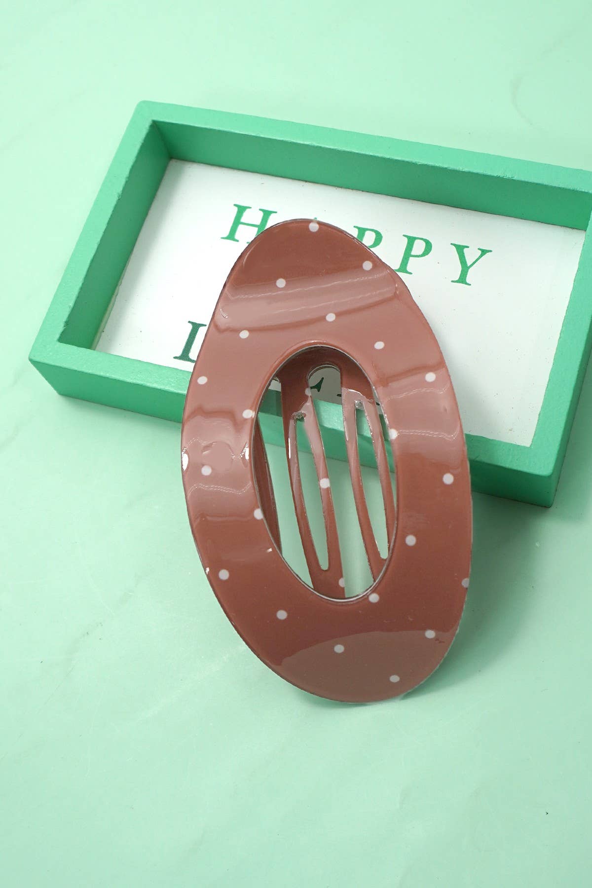 Lay Flat Oval Hair Claw Clips